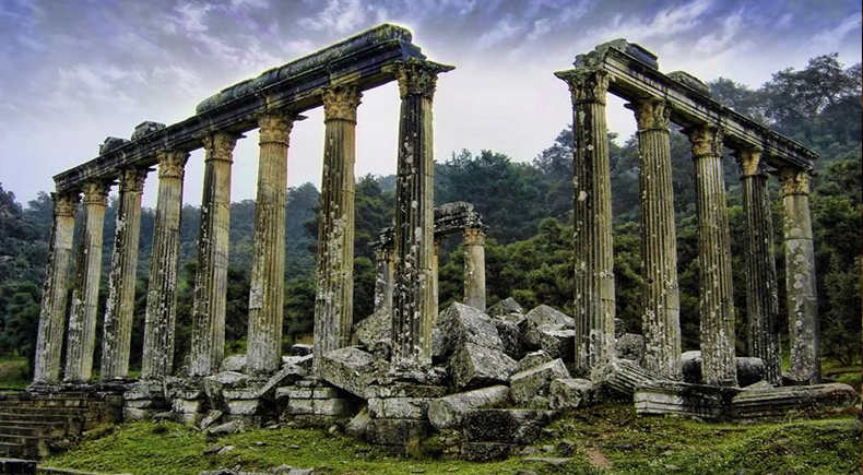 Euromos Antik Kenti : Zeus’un Tapınağı