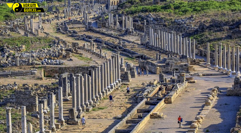 Büyüleyici Pamfilya Başkenti: Perge Antik Kenti