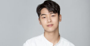 Kang Min Hyuk kimdir, instagram, kariyeri, Celebrity dizisi başrolü netflix, nereli, yaşı, boyu, oynadığı dizi ve filmler gibi aramalarınıza yorumguncel.com'dan yanıt bulabilirsiniz.