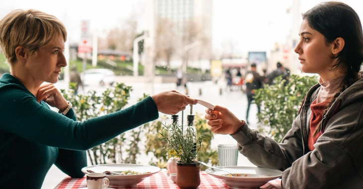 İstanbul Ansiklopedisi Dizi Konusu Oyuncuları – Netflix